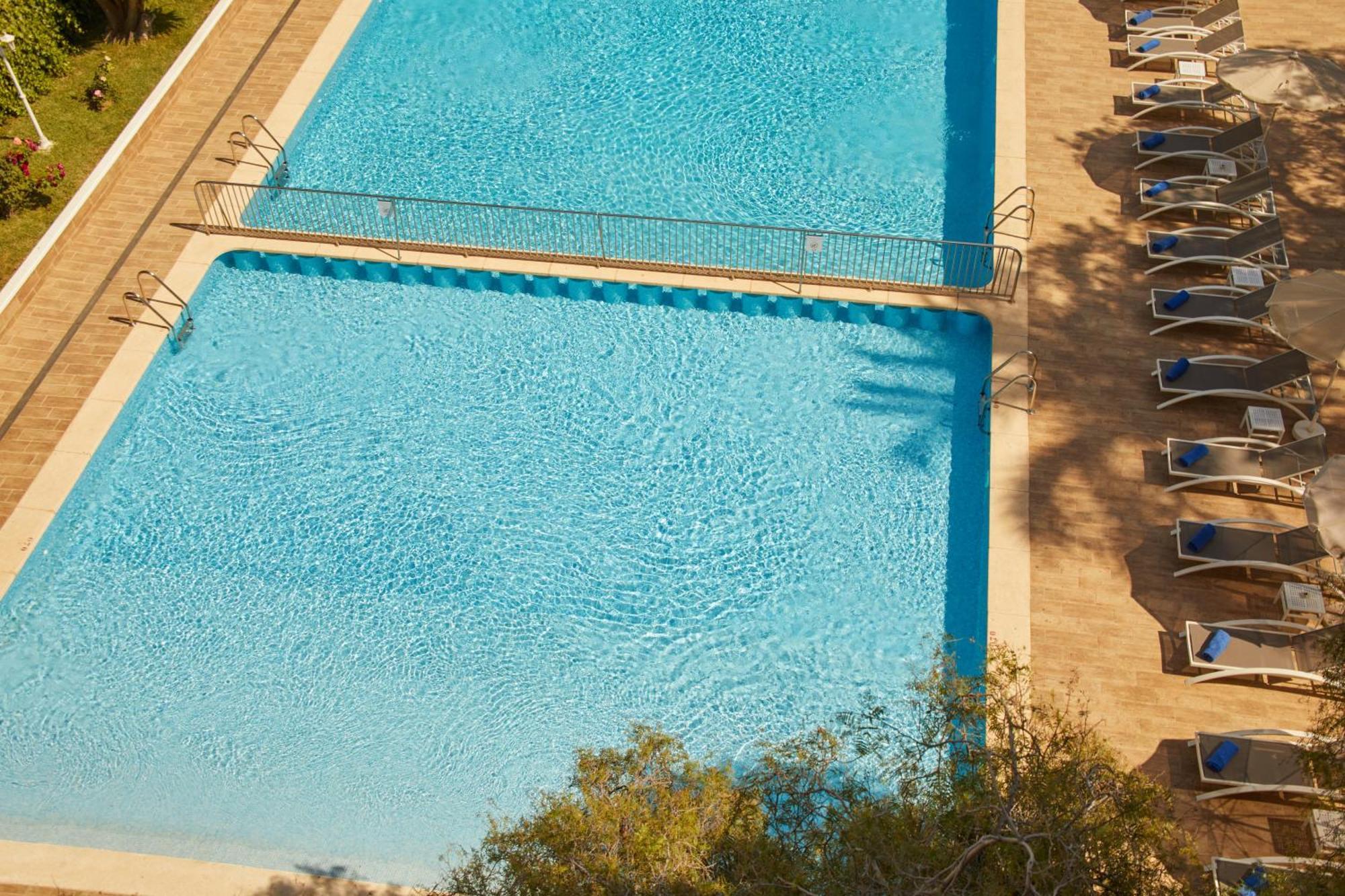 Hotel Joan Miro Museum Palma Kültér fotó Swimming pool